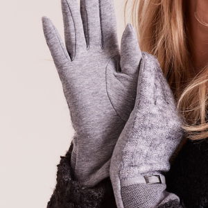 Pirštinės pilkos spalvos